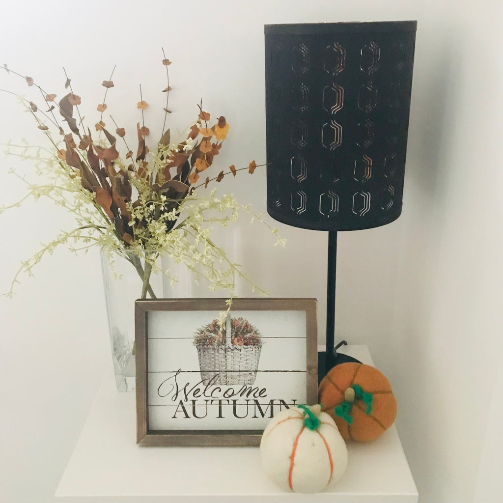 welcome autumn sign