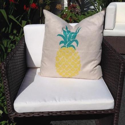 Single Pineapple Cushion Cover